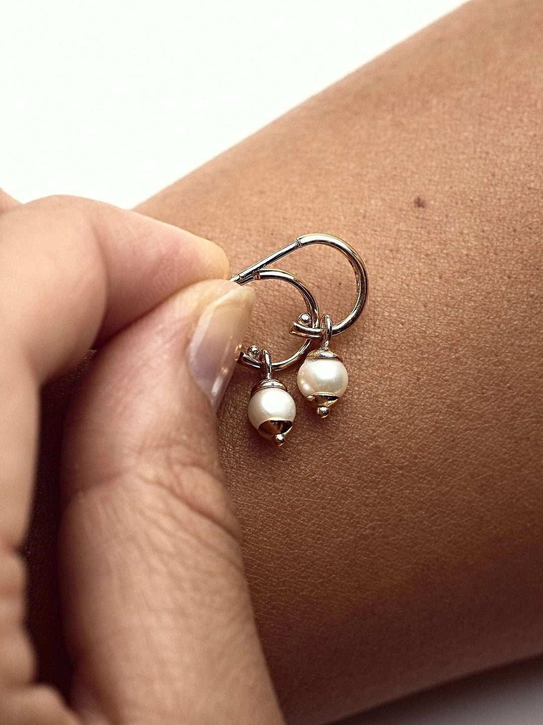 Danielle Natural Pearl Dangle Hoop Earrings - 18K Rose Gold PlatedWhite PearlBackUpItemsCartilage HoopsLunai Jewelry