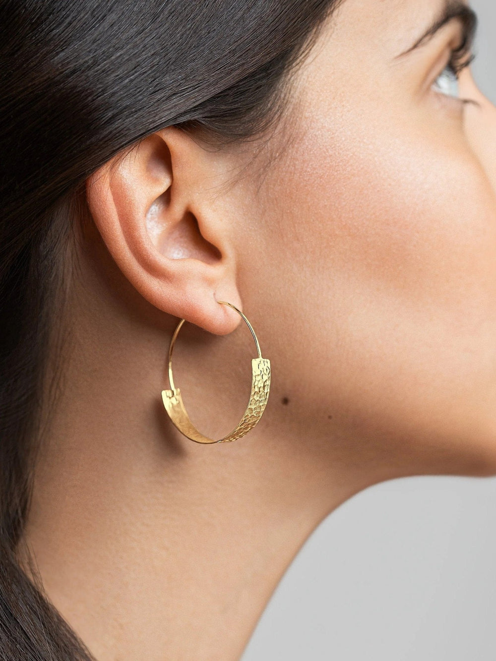 Eibar Chunky Gold Hoop Earrings - 24K Gold Mattebest selling itemsBoho EarringsLunai Jewelry