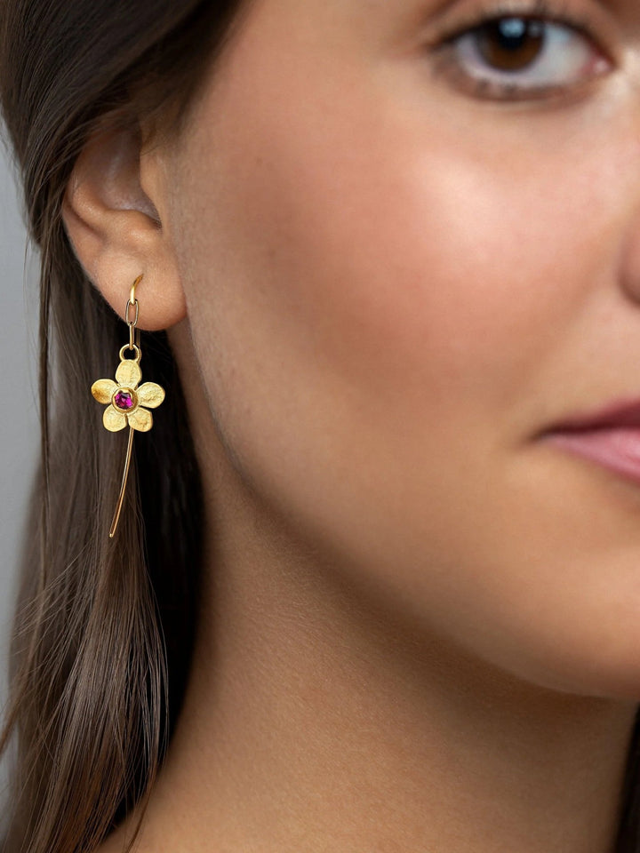 Tracey Dangle Earrings with Flower Charm - Red Granate24k Gold Matteboho earringschandelier earringsLunai Jewelry