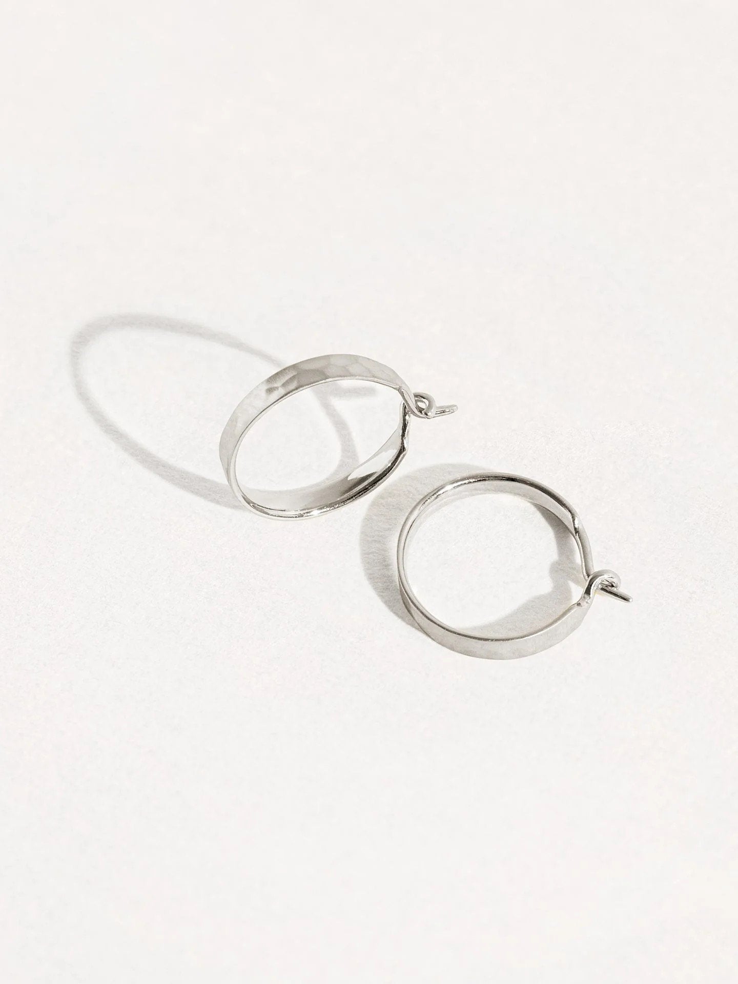 Lara Hammered Hoop Earrings - Textured Fashion Accessory – Lunai Jewelry